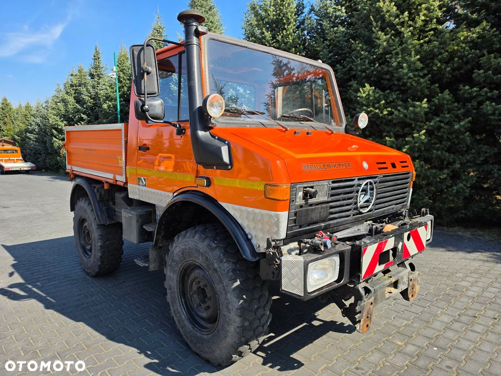 Unimog Mercedes Unimog U 1400 - 2