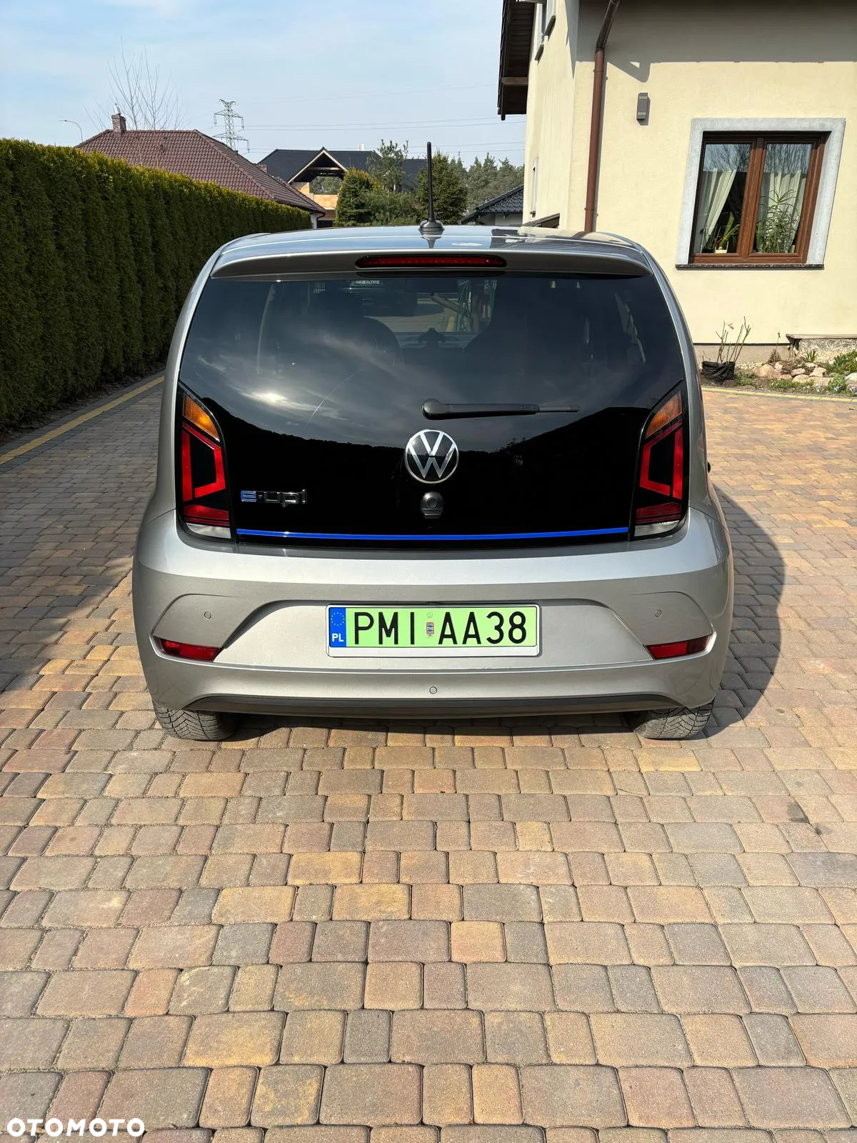 Volkswagen up! e-up - 5