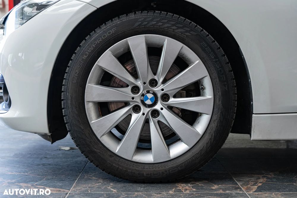 BMW Seria 3 325d Aut. Sport Line - 16