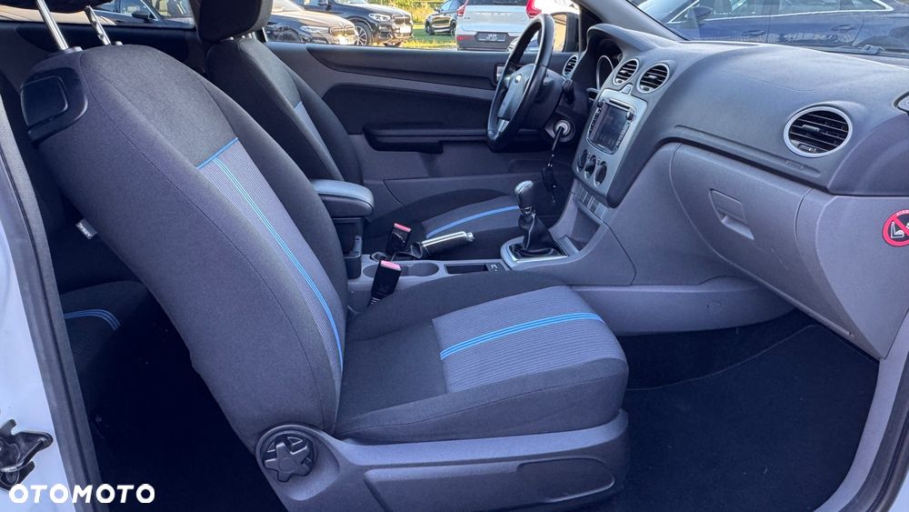 Ford Focus 1.6 16V Viva I - 8