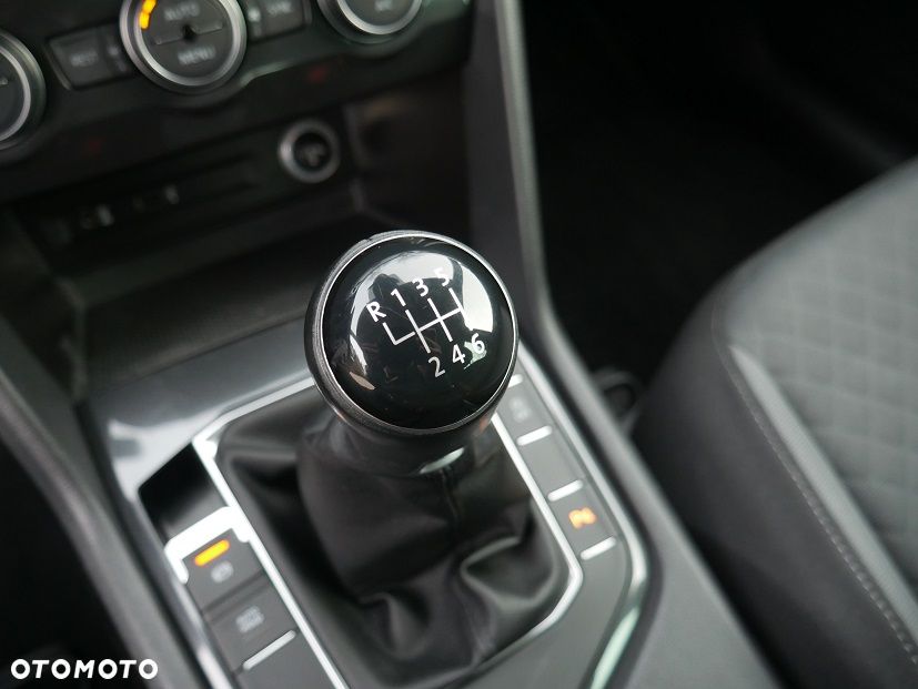 Volkswagen Tiguan - 24