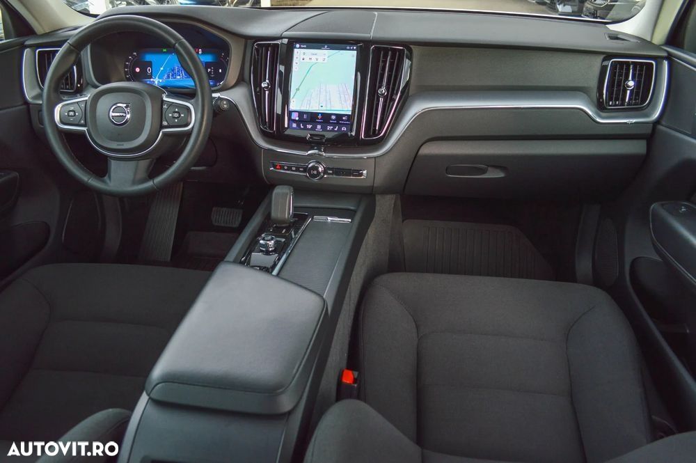 Volvo XC 60 B4 MHEV AWD Inscription - 25