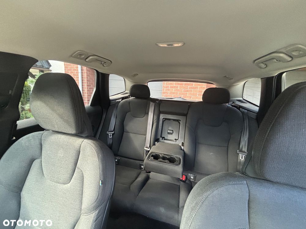 Volvo XC 60 B4 D AWD Momentum Pro - 15