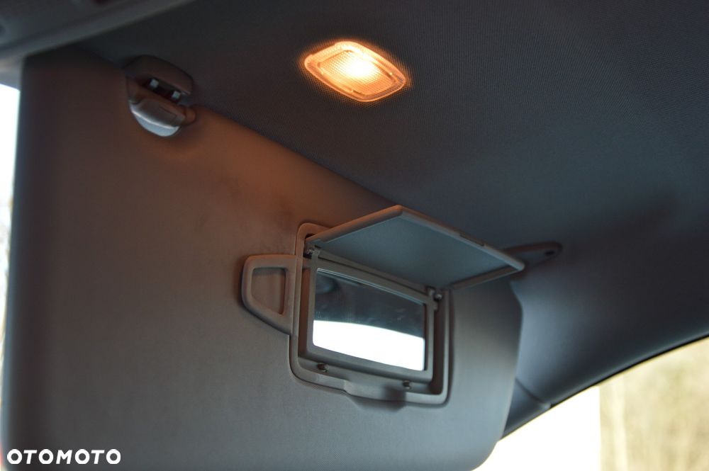 Mercedes-Benz Vito CDI Tourer Base 447.705 - 32