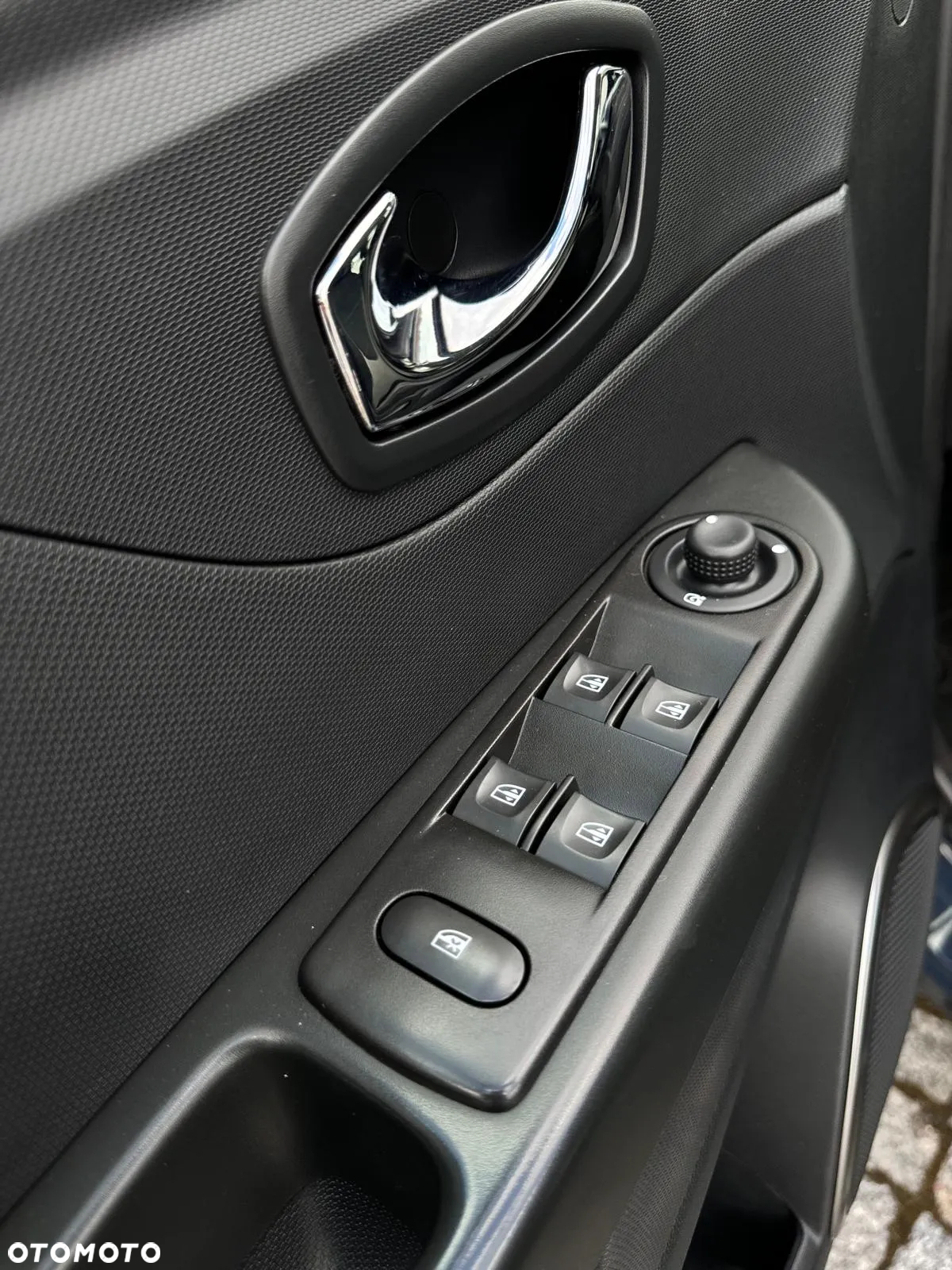 Renault Captur ENERGY TCe 90 Start&Stop Luxe - 27
