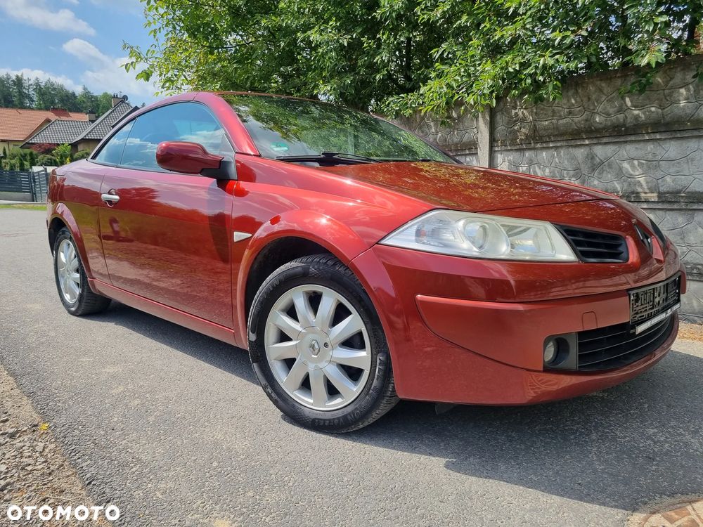 Renault Megane 1.6 Avantage - 11