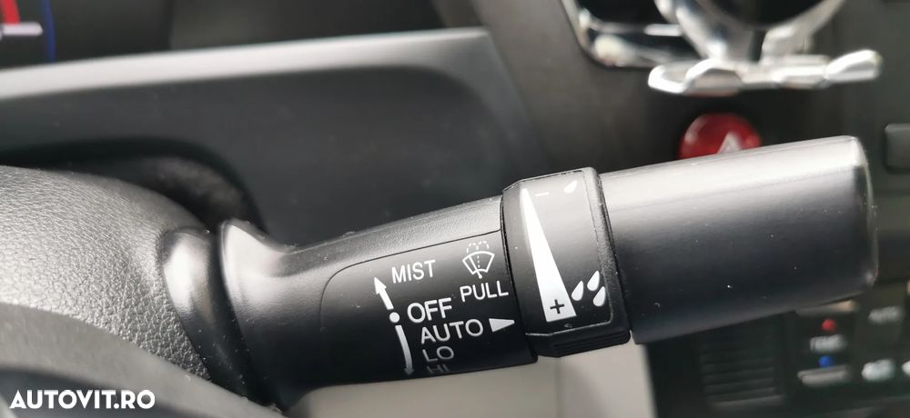 Honda Civic 1.8 MT ES - 11