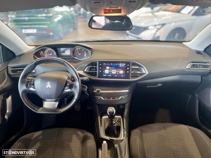 Peugeot 308 SW 1.5 BlueHDi Style - 29