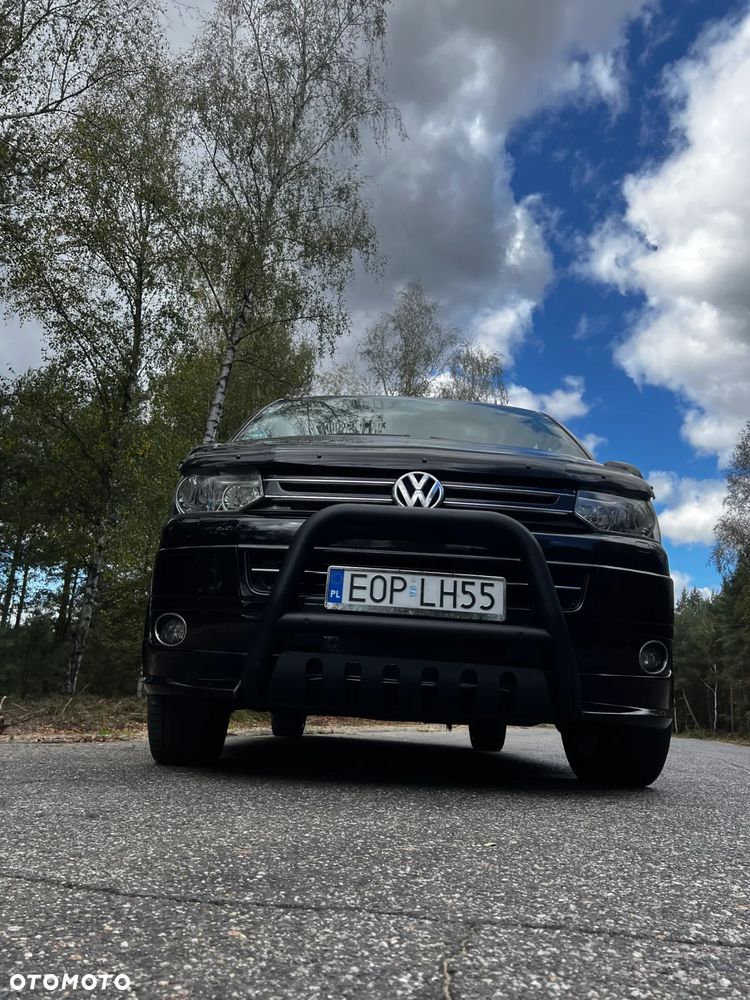 Volkswagen Caravelle - 1