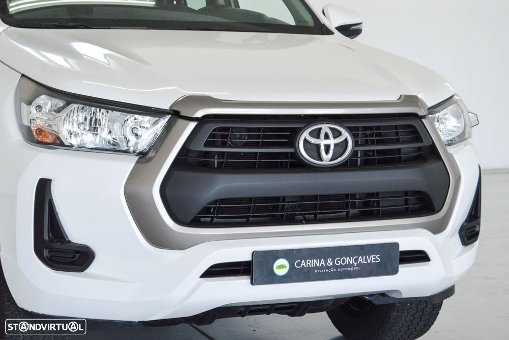 Toyota Hilux 2.4 D-4D 4X2 Cabine Dupla 5L - 21