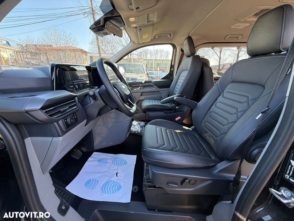 Ford Tourneo Custom - 20