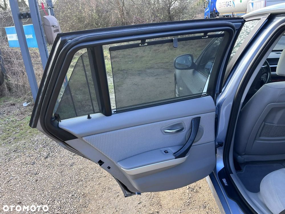 BMW Seria 3 - 24
