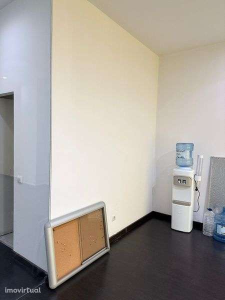 Aluga-se ou vende-se loja em Felgueiras - Grande imagem: 3/9