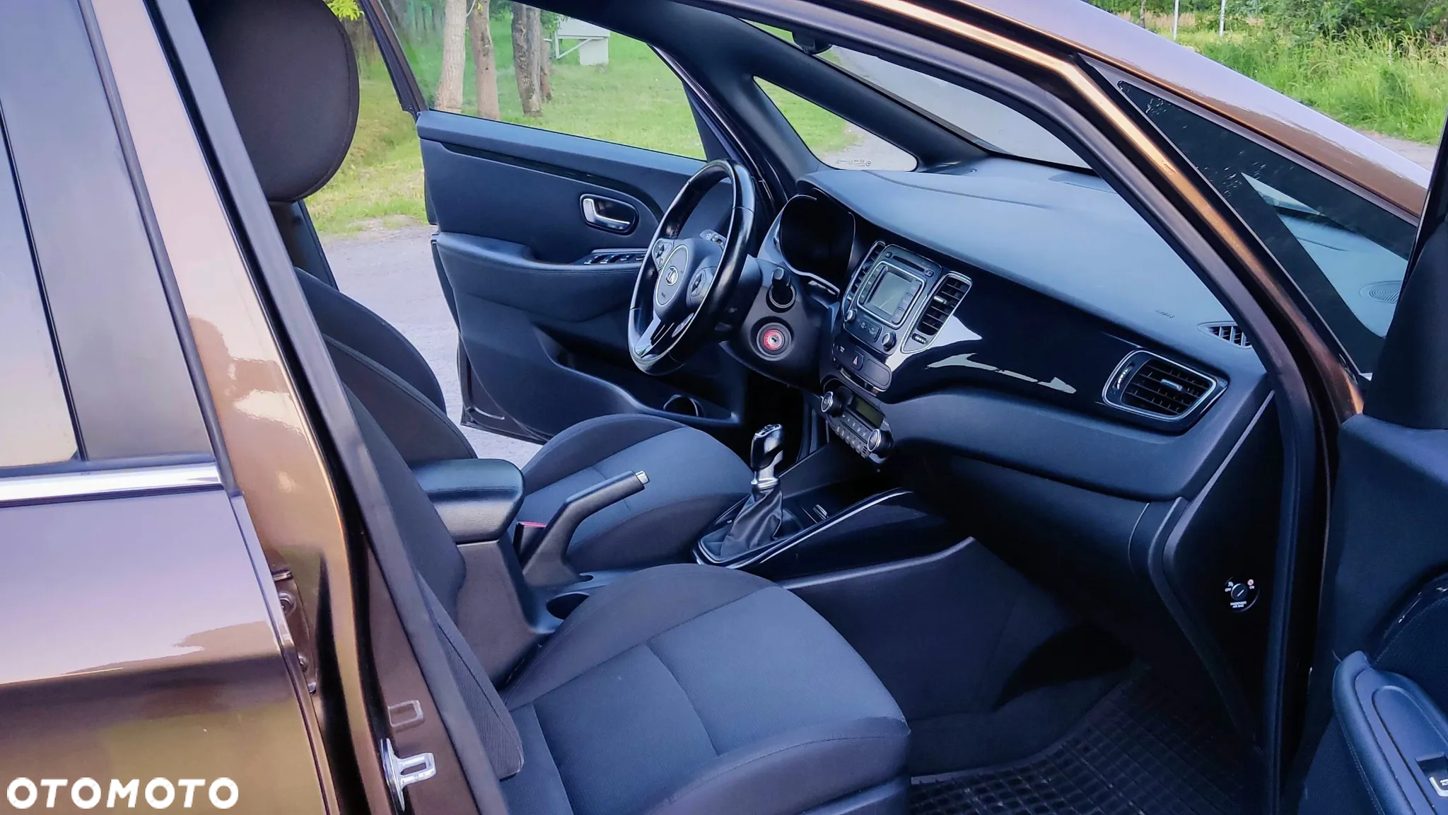 Kia Carens 1.7 CRDi L - 8