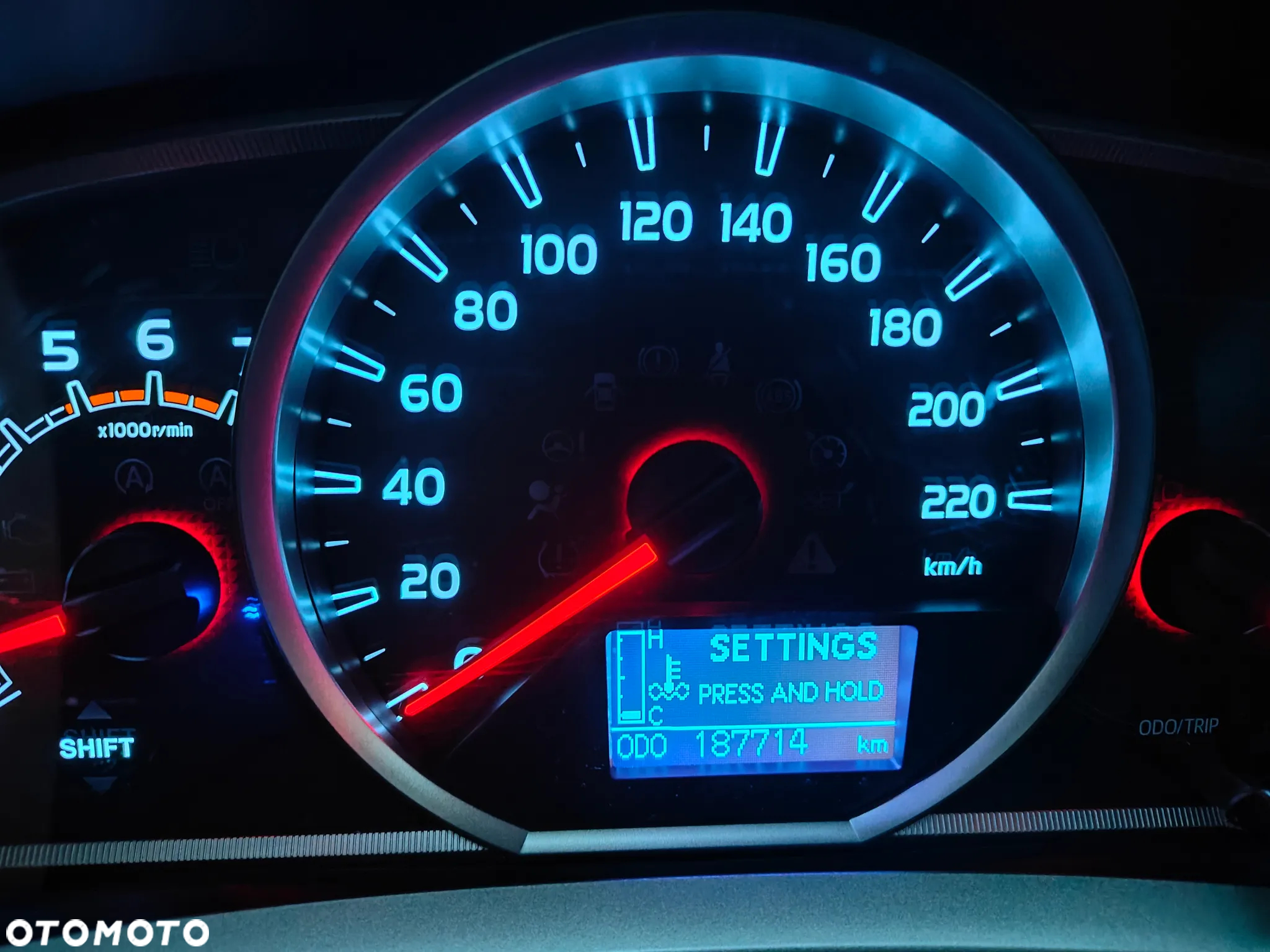 Toyota RAV4 2.2 D-4D Premium - 15