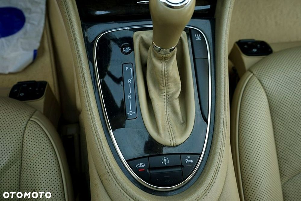 Mercedes-Benz CLS 350 CGI 7G-TRONIC - 25