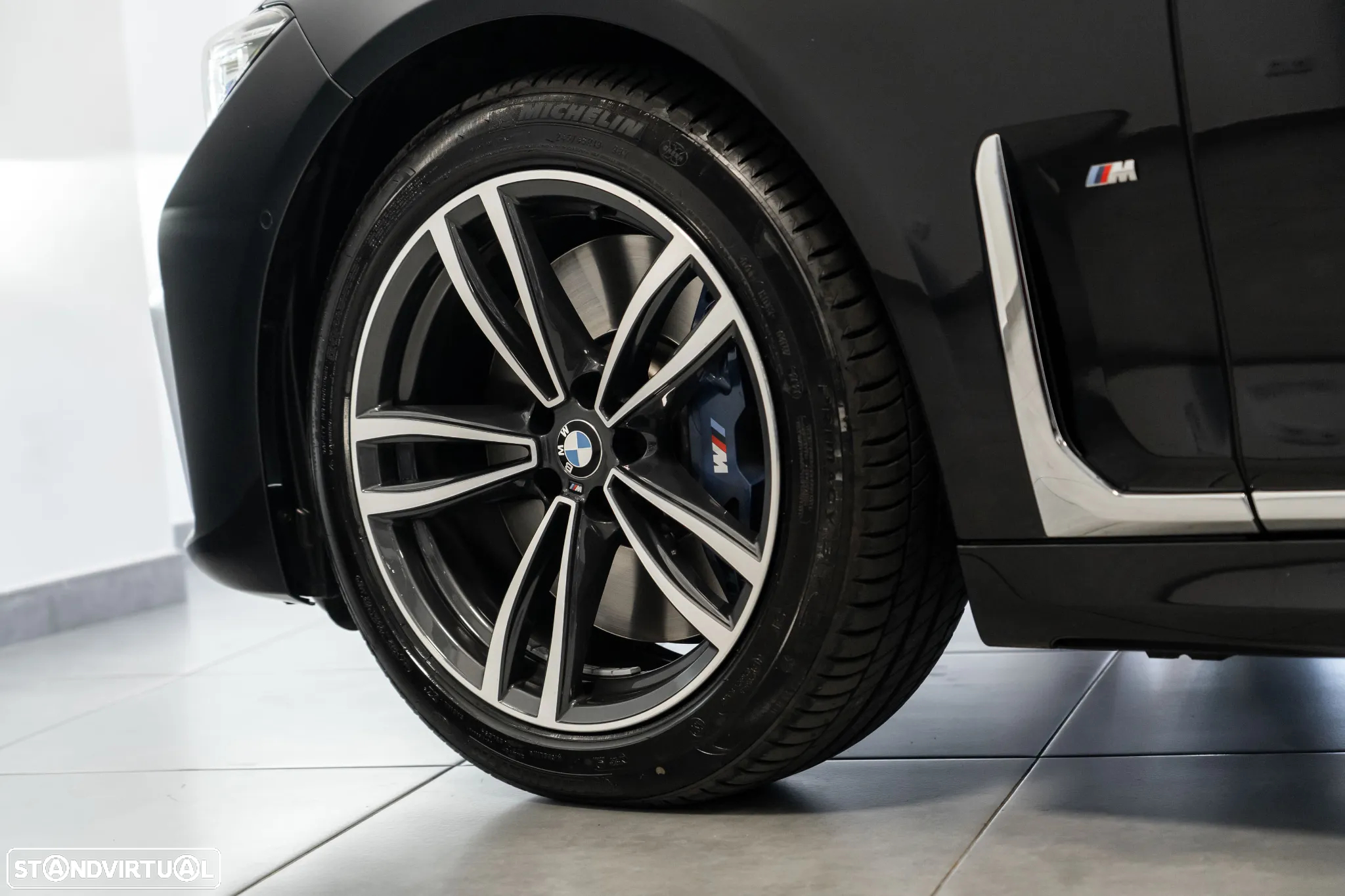 BMW 750 d xDrive Pack M Auto - 8