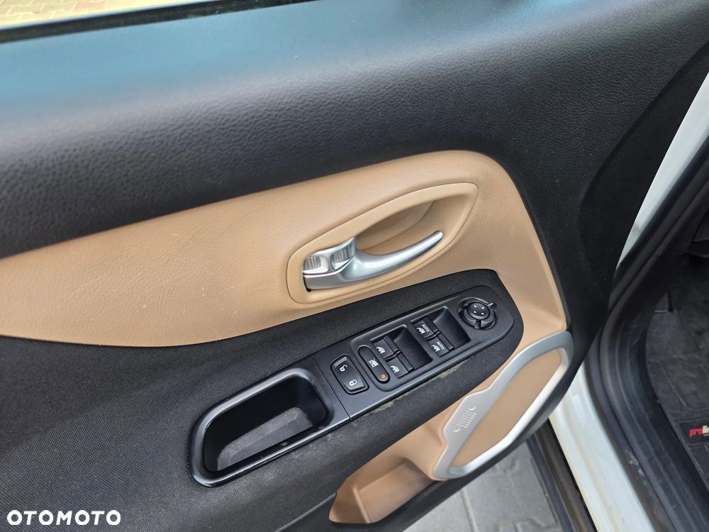 Jeep Renegade - 21