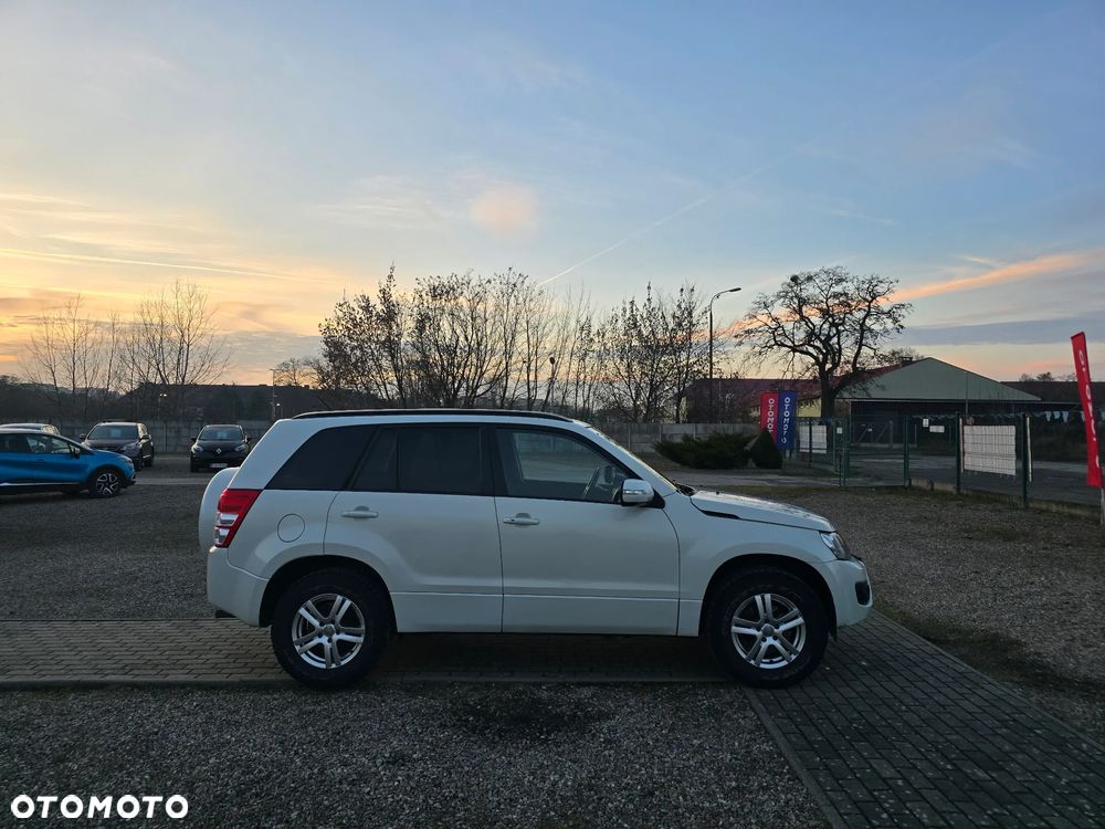 Suzuki Grand Vitara 2.4 Premium - 5