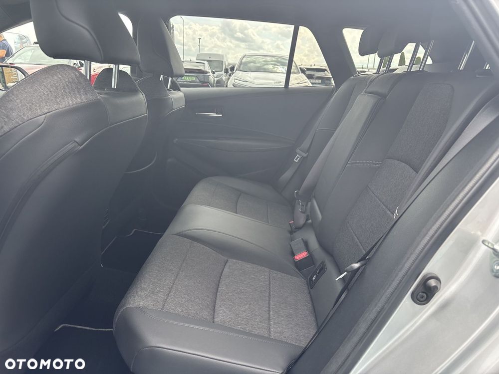 Toyota Corolla 1.8 Hybrid Style - 12