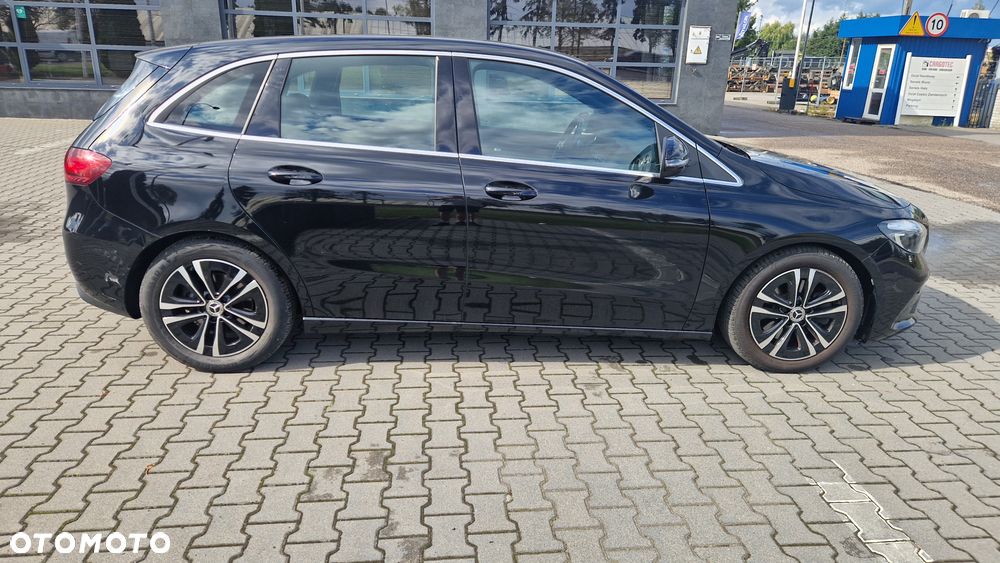 Mercedes-Benz Klasa B 220 d 4-Matic Progressive 8G-DCT - 4