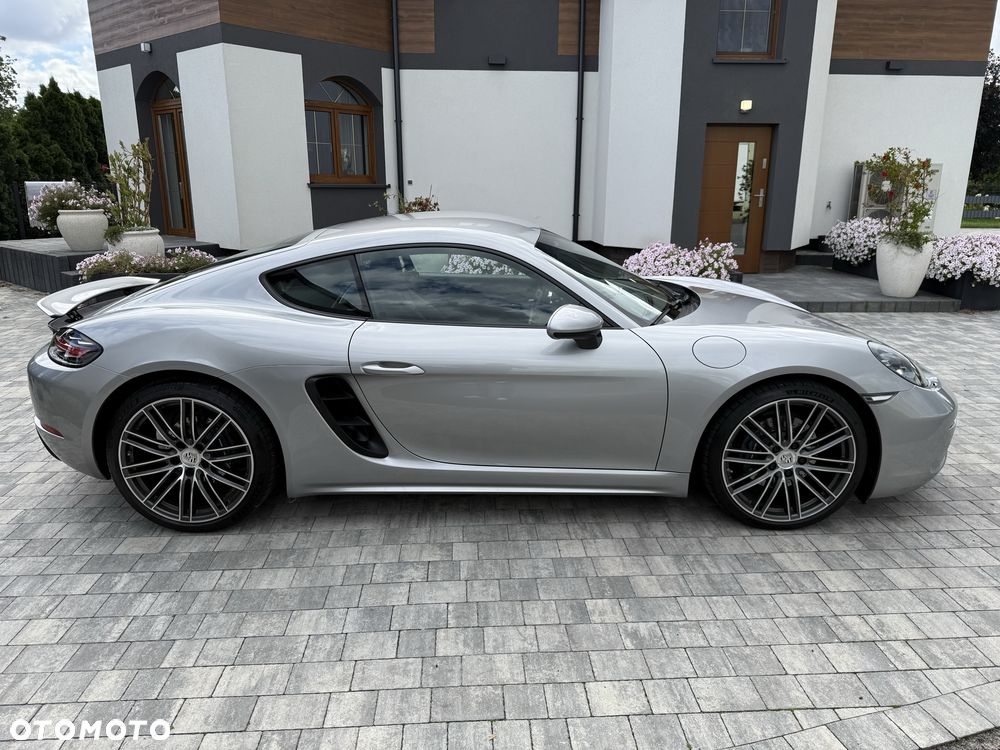 Porsche 718 Cayman - 6