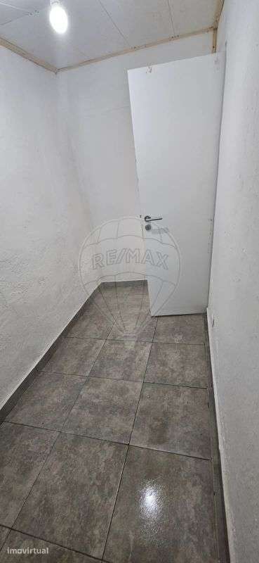 Moradia T1 para venda - Grande imagem: 3/6