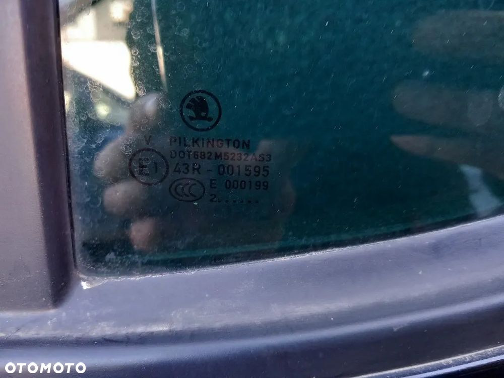 drzwi tylne lewe tył kompletne lf9r skoda fabia ii lift 2012r hb - 7