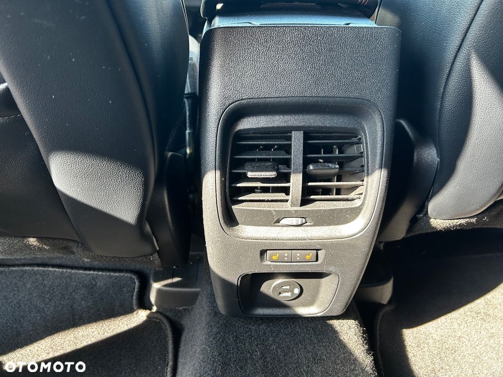 Ford Kuga 2.0 EcoBlue AWD ST-Line X - 13