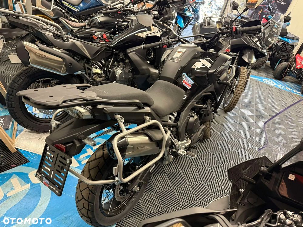 CFMoto MT - 4