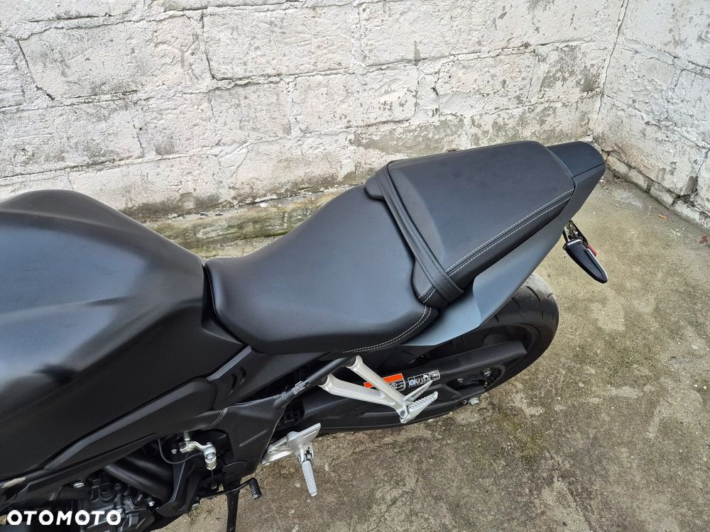 Honda CBR - 6