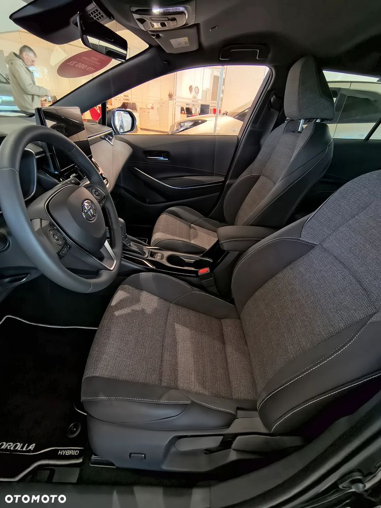 Toyota Corolla 2.0 Hybrid Style - 8