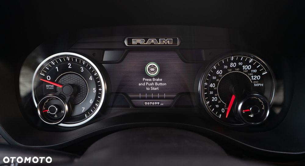 RAM 1500 Crew Cab MB Sport - 24