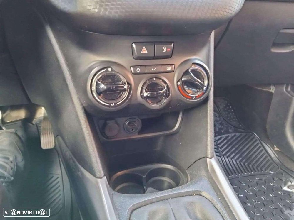 Peugeot 2008 1.2 PureTech Style - 15