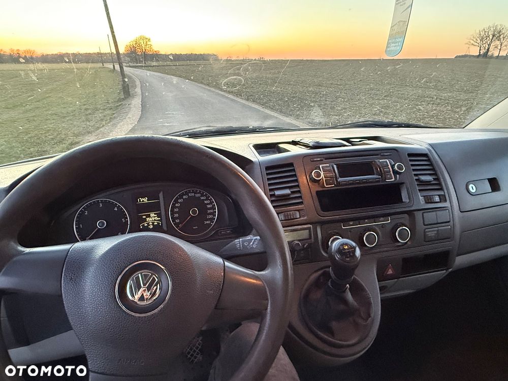 Volkswagen Transporter - 10