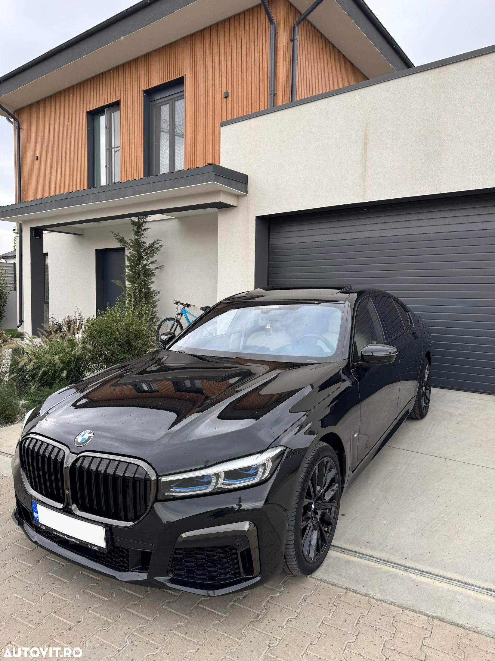 BMW Seria 7 740d xDrive MHEV - 1