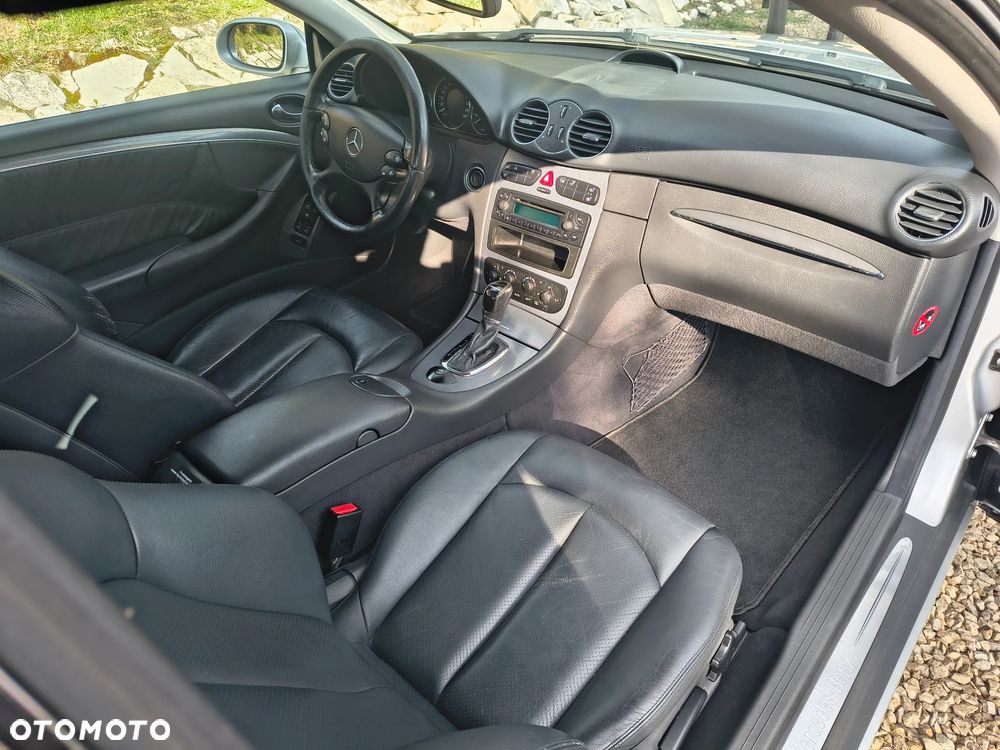 Mercedes-Benz CLK - 9