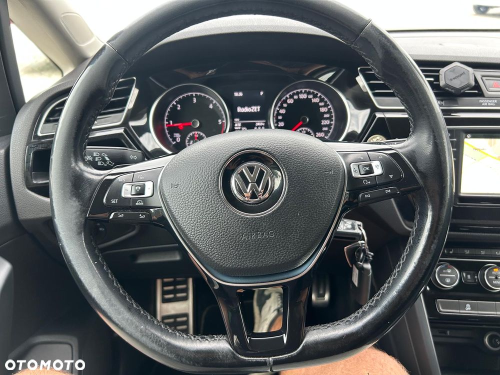 Volkswagen Touran 2.0 TDI BMT Highline DSG - 29