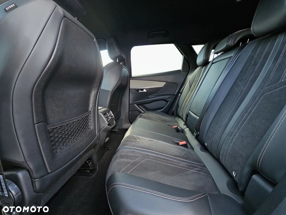 Peugeot 3008 1.6 PureTech GT S&S EAT8 - 13