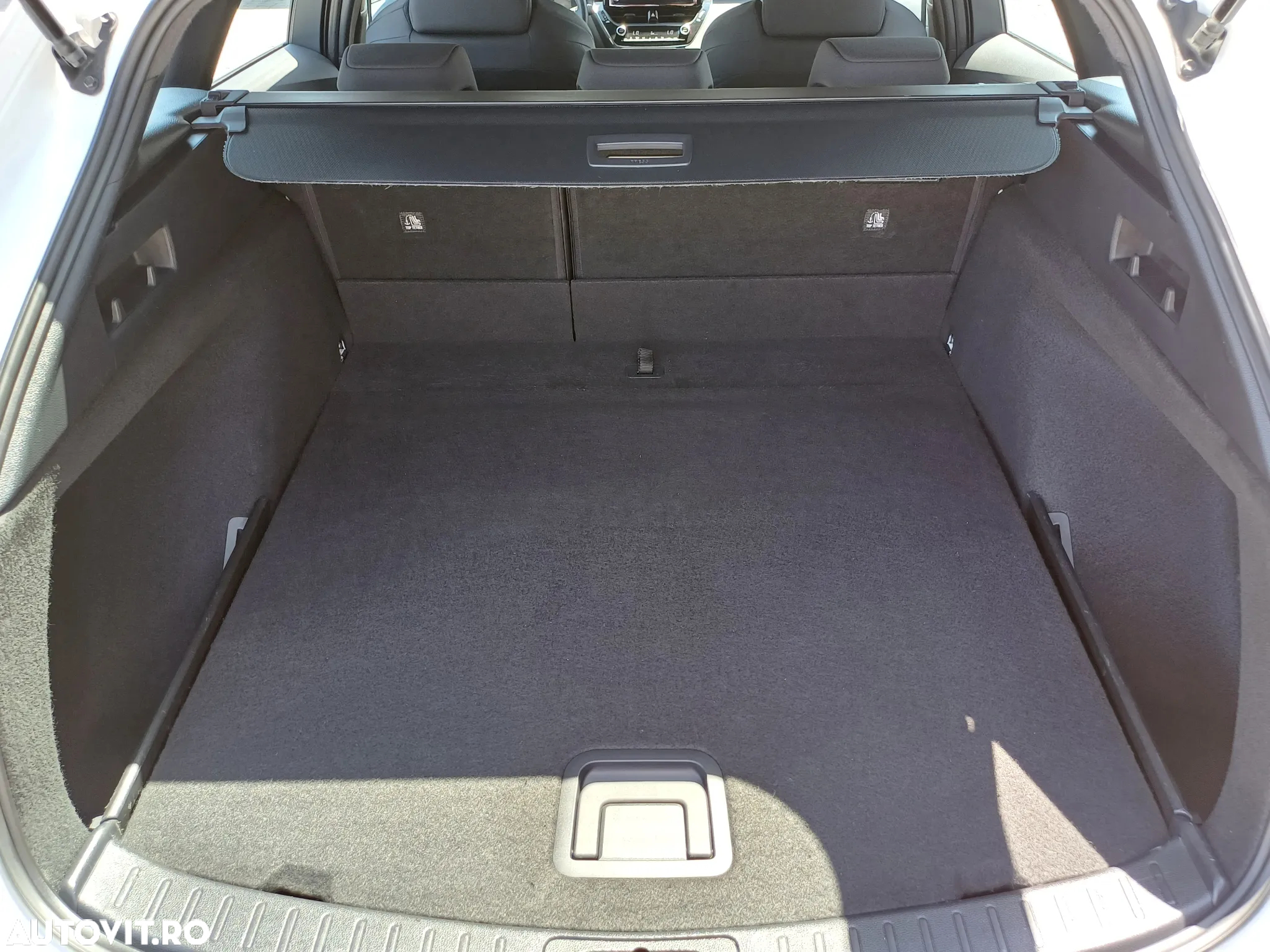 Toyota Corolla 1.8 HSD TS Eco - 7