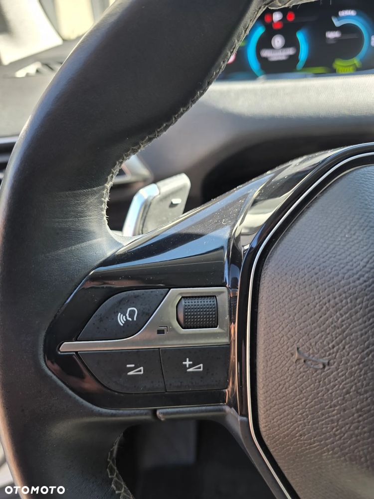 Peugeot 3008 1.6 PureTech GPF Allure S&S EAT8 - 24
