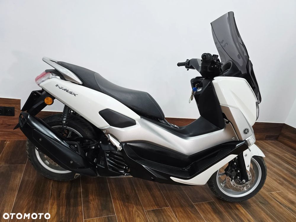Yamaha NMAX - 9