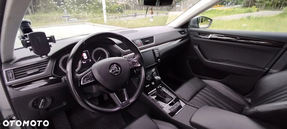 Skoda Superb 2.0 TDI 4x4 L&K DSG - 18
