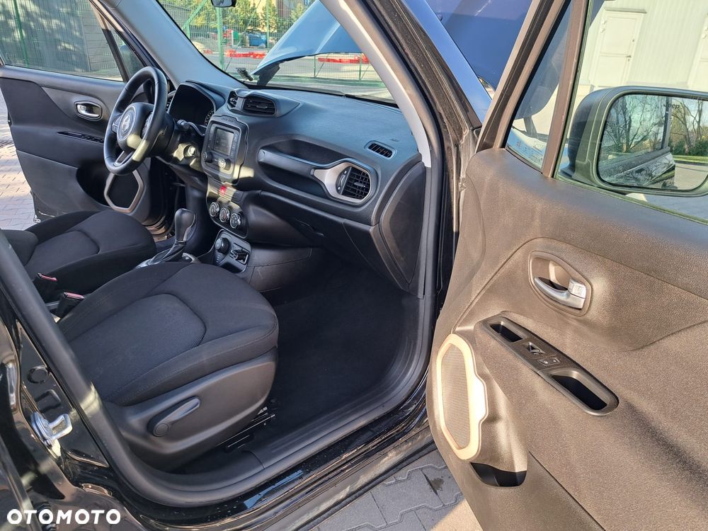 Jeep Renegade - 16