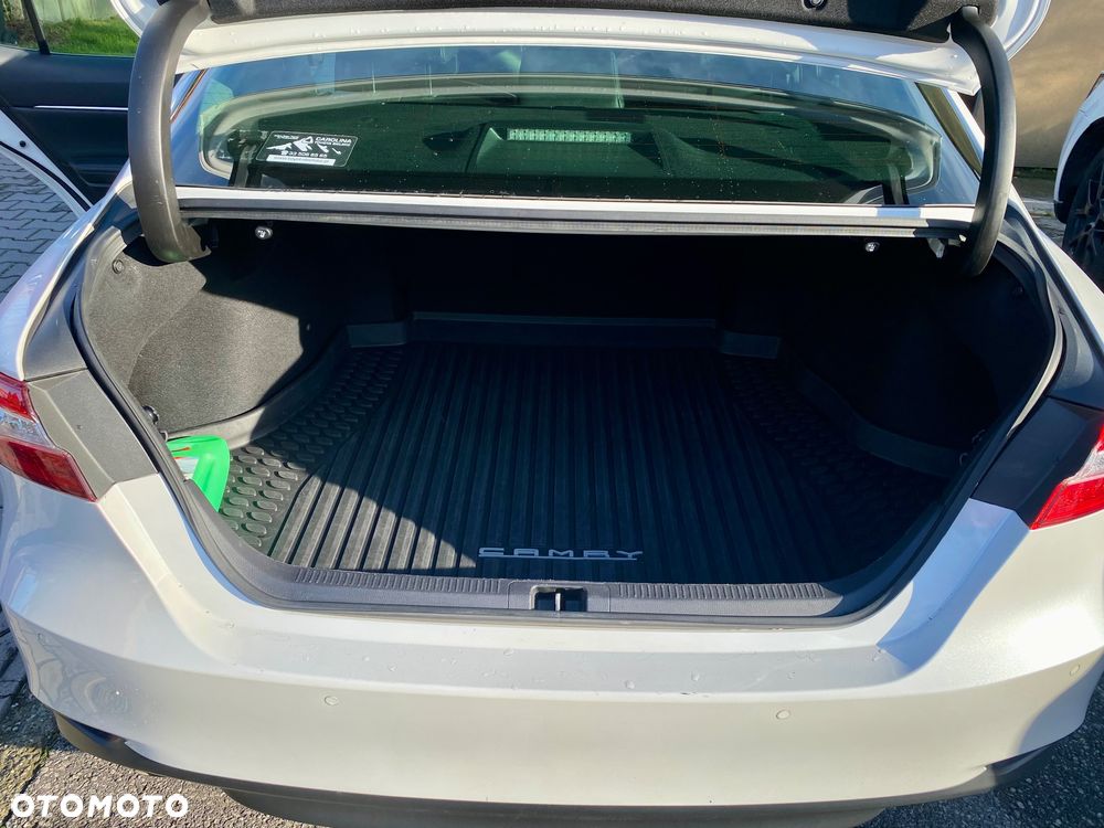 Toyota Camry 2.5 Hybrid Executive CVT - 7