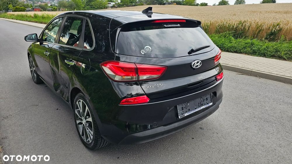 Hyundai i30 1.4 T-GDI Premiere Luxury DCT - 8