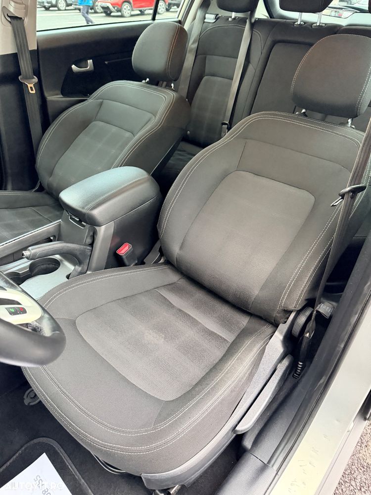 Kia Sportage 1.7 CRDI 2WD Dream-Team Edition - 17