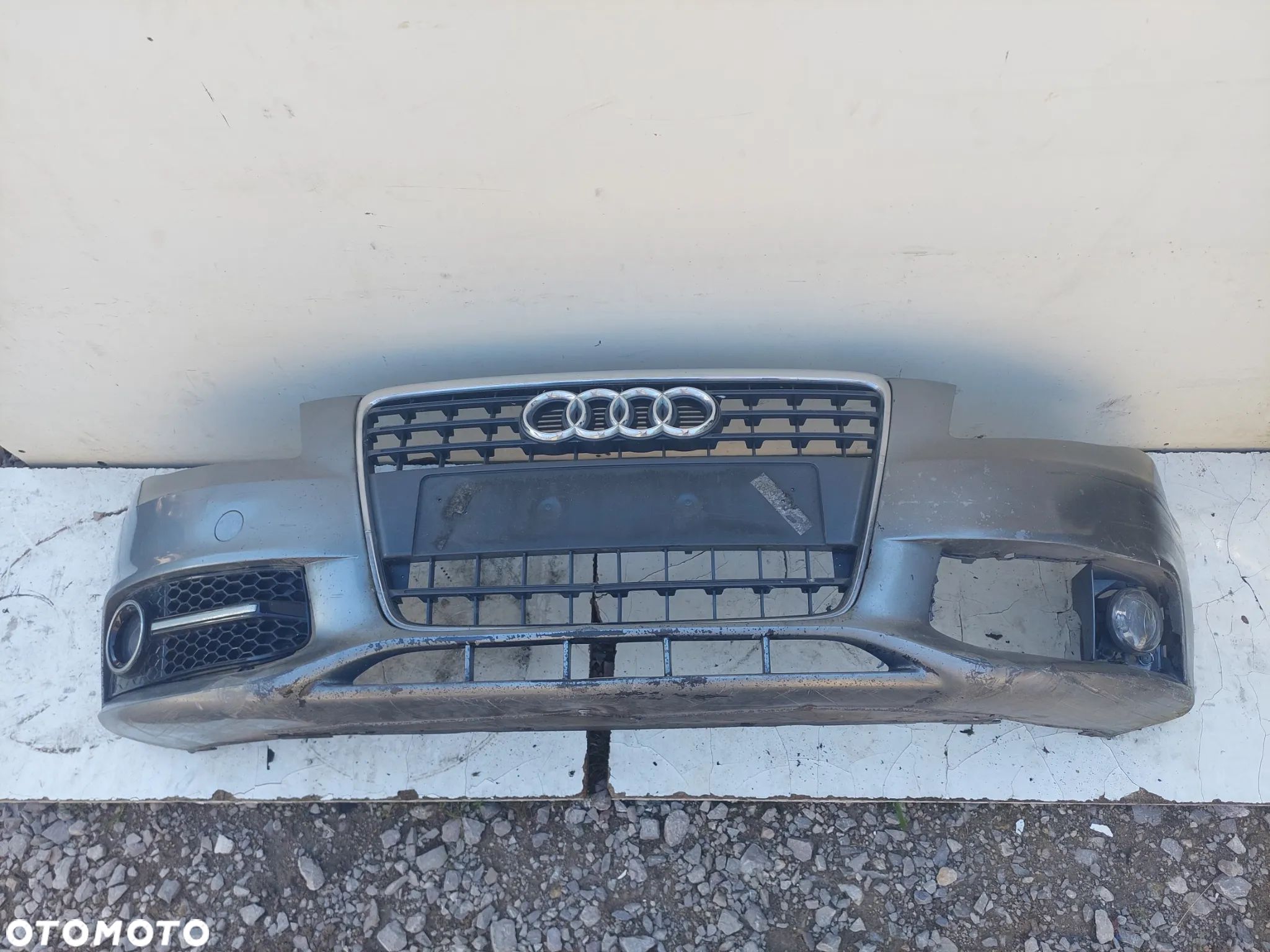 ZDERZAK PRZÓD AUDI A4 B8 - 1