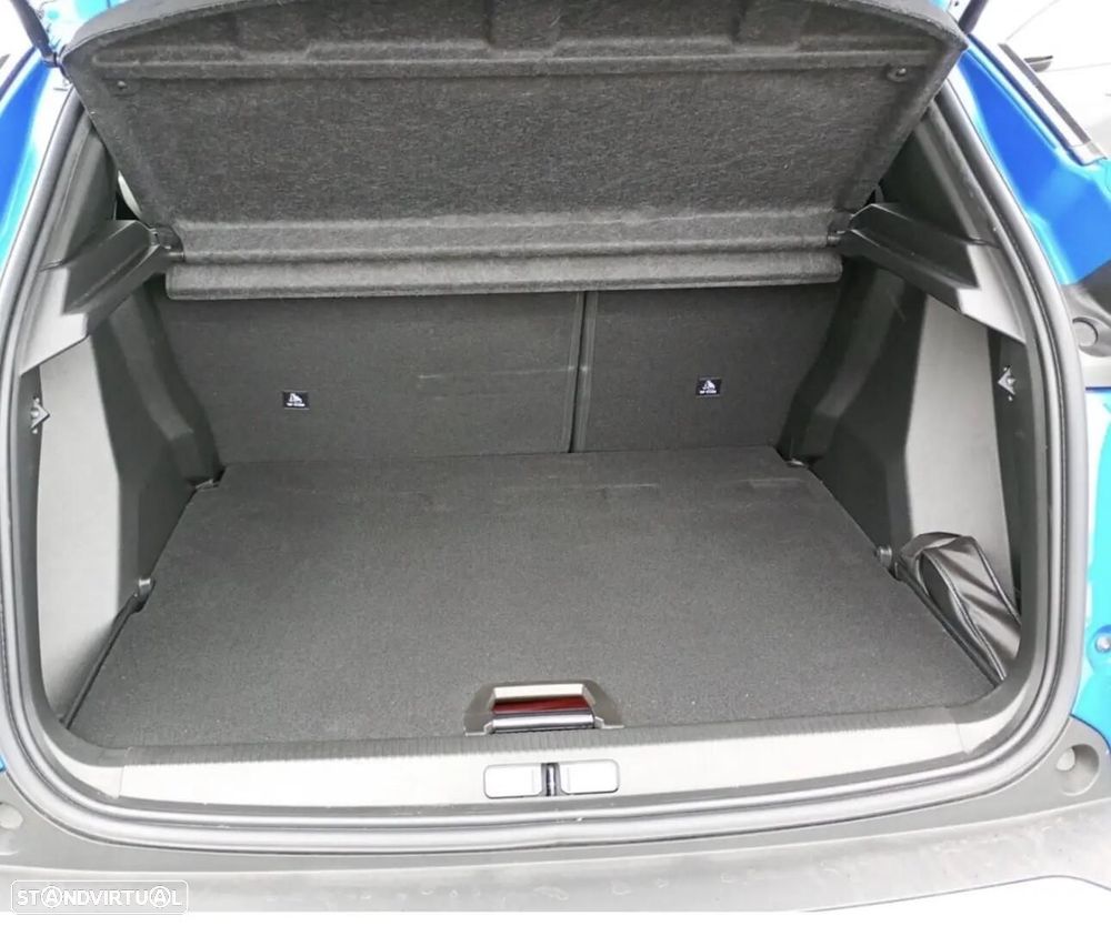 Peugeot e-2008 54 kWh GT - 14