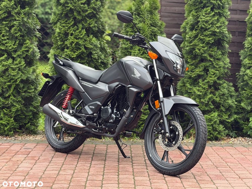 Honda CB - 1